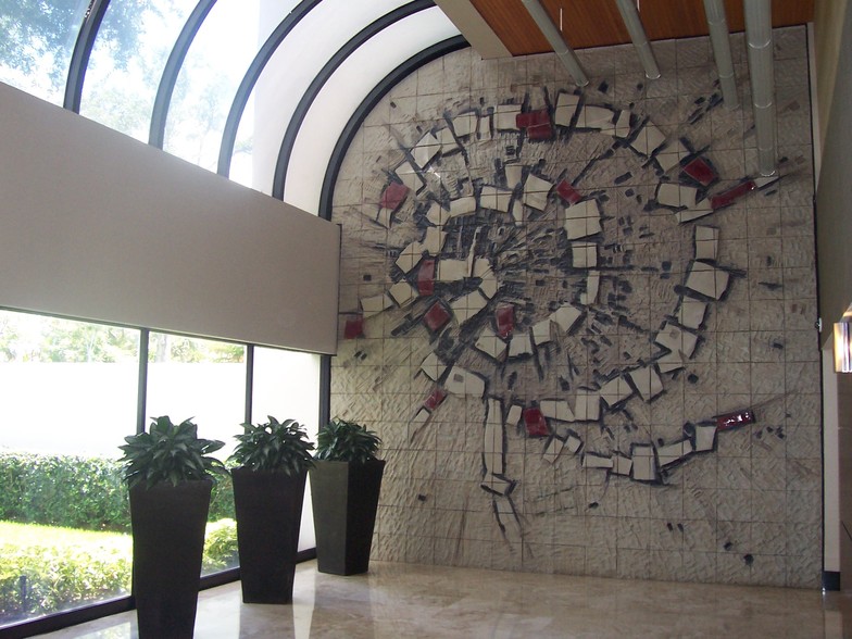 6100 Glades Rd, Boca Raton, FL to rent - Interior Photo - Image 1 of 4