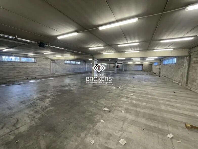 Industrial in Aubagne to rent - Interior Photo - Image 2 of 6
