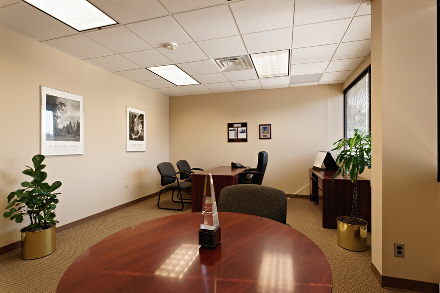 The Office Works® Instant Offices, Feasterville Trevose, PA for rent - Interior Photo - Image 3 of 9