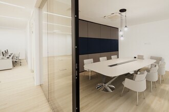 52-53 Britton St, London to rent Interior Photo- Image 2 of 10