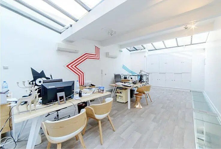 Office in Levallois-Perret for sale Interior Photo- Image 1 of 13