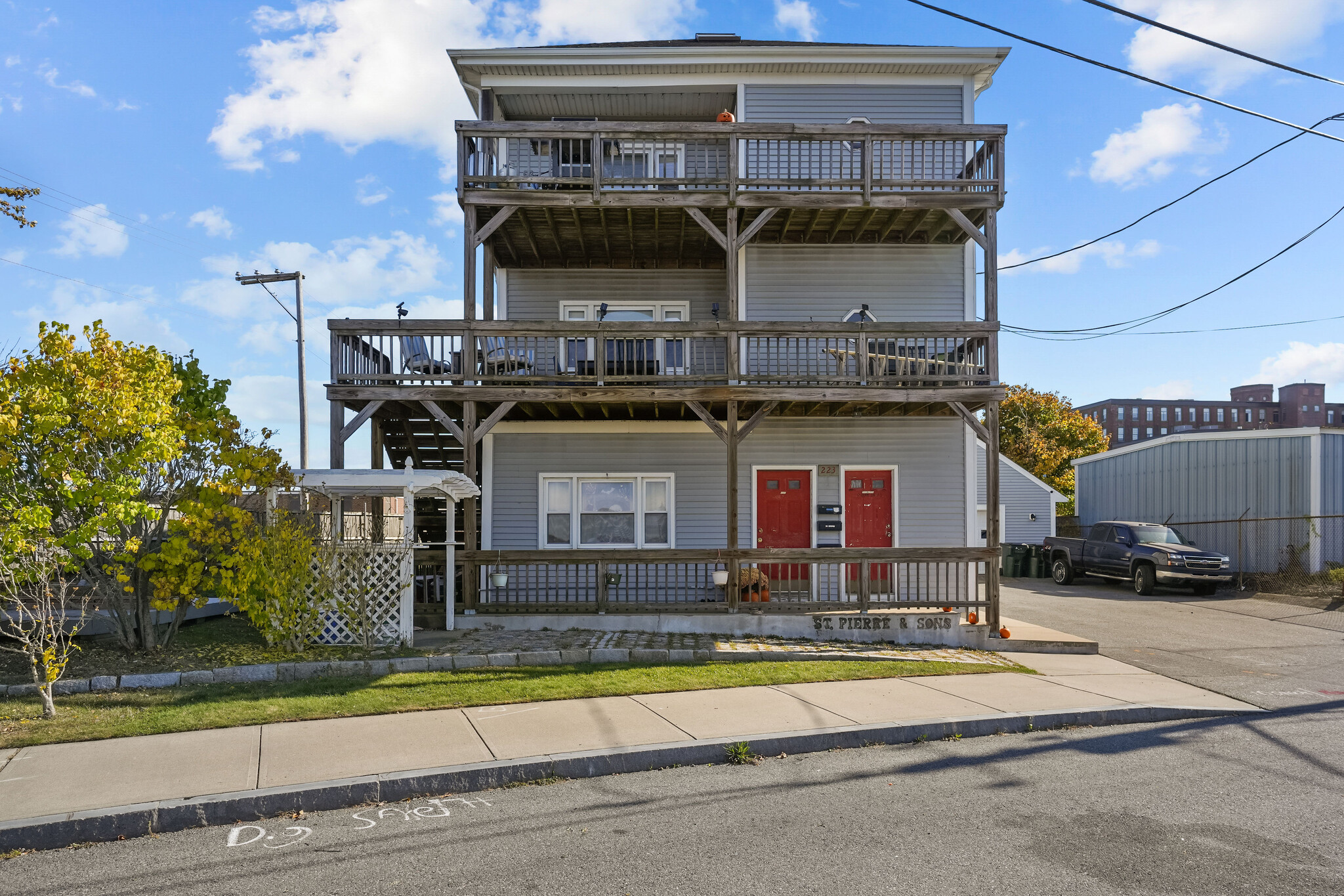 223 Remington Ave, Fall River, MA for sale Primary Photo- Image 1 of 10