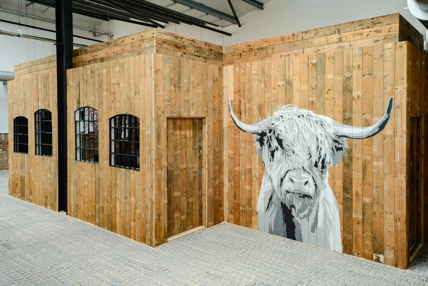 Lower Wavensmere Farm, Wootton Wawen to rent - Building Photo - Image 2 of 16