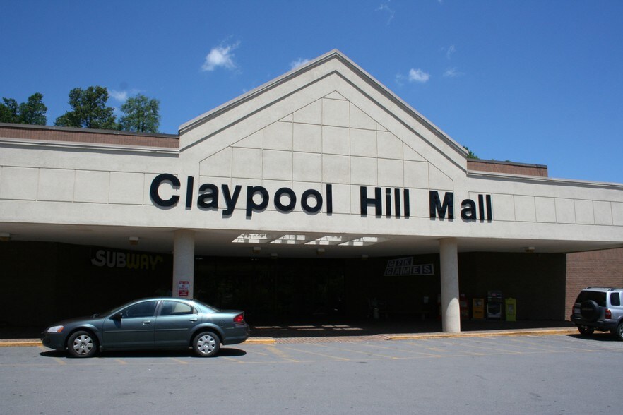 1 Claypool Hill Mall, Cedar Bluff 24609 UK