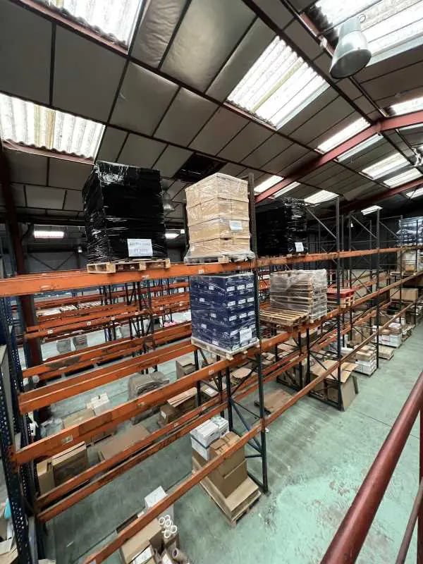 Light Industrial in Andilly to rent Interior Photo- Image 1 of 8