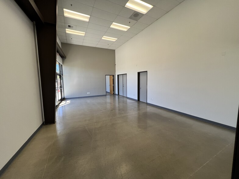 470 W. Larch Road STE. 10, Tracy, CA for sale - Building Photo - Image 3 of 9