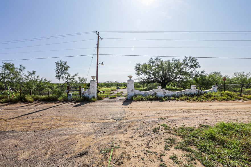 0000 U.S HWY 83, Laredo, TX for sale - Primary Photo - Image 1 of 1