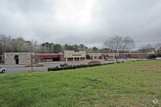 900-932 NE Maynard Rd, Cary, NC for sale Primary Photo- Image 1 of 1