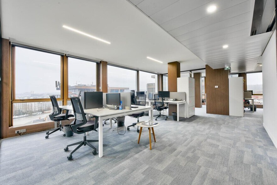 Office in Saint-Cloud to rent - Interior Photo - Image 3 of 7