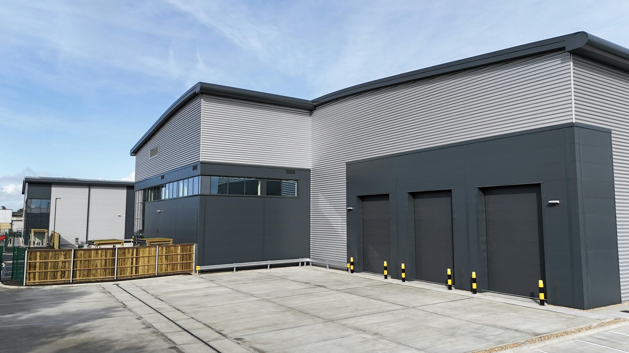 Limberline Rd, Portsmouth to rent Building Photo- Image 1 of 39