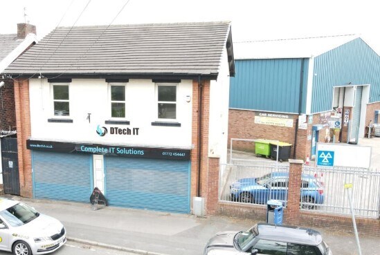 Golden Hl, Leyland for sale Primary Photo- Image 1 of 1