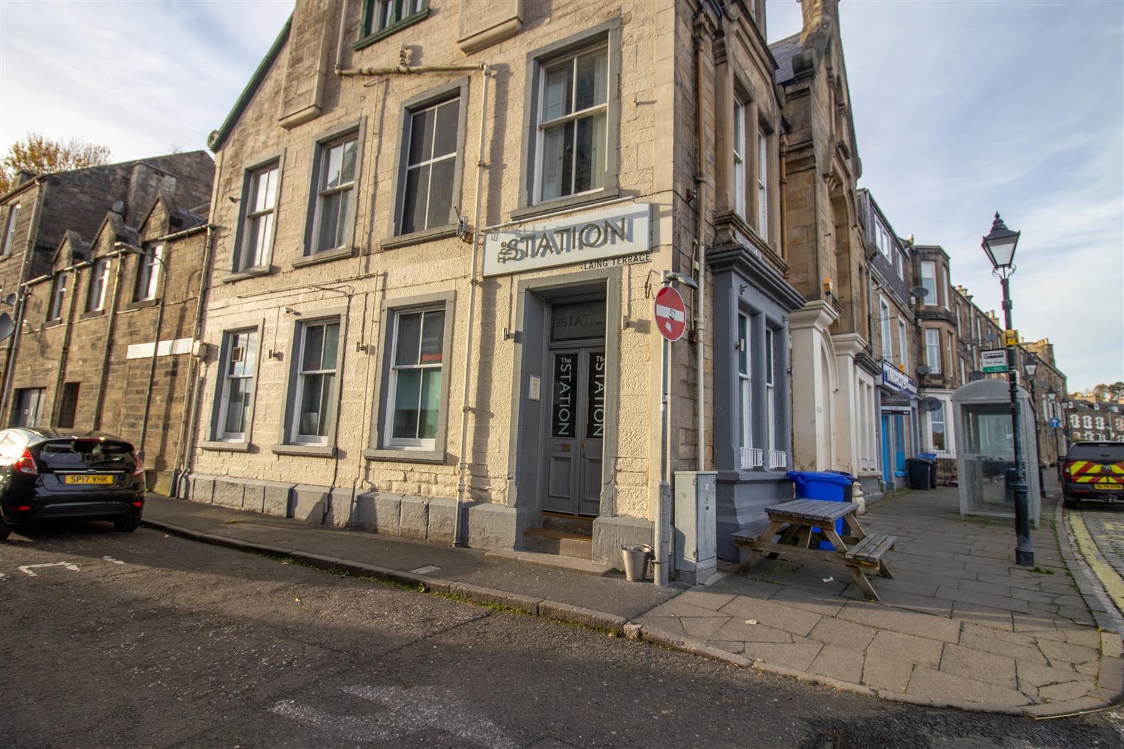 1 Dovemount Pl, Hawick to rent Primary Photo- Image 1 of 14