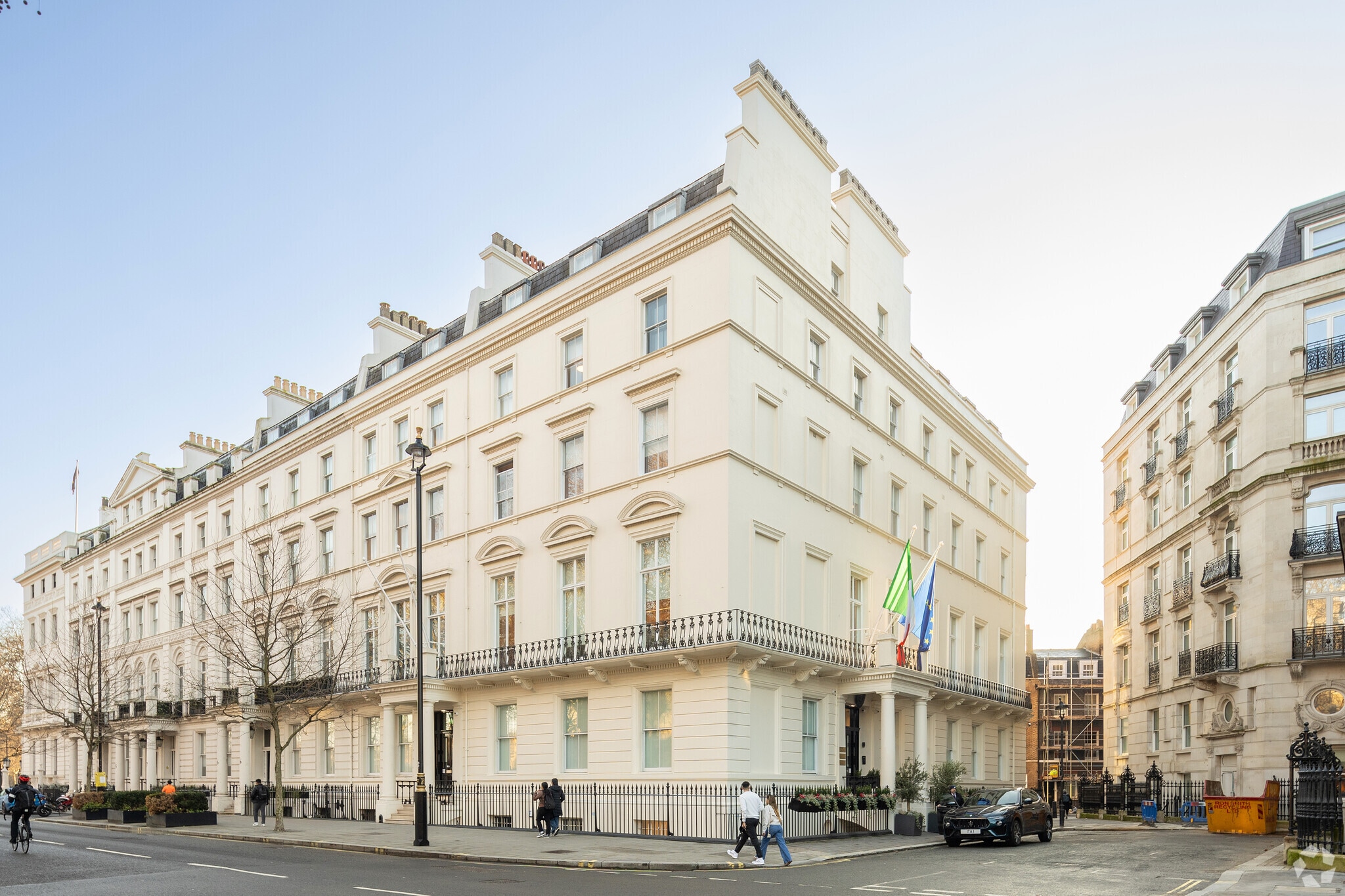 4-5 Buckingham Gate, London for sale Primary Photo- Image 1 of 1