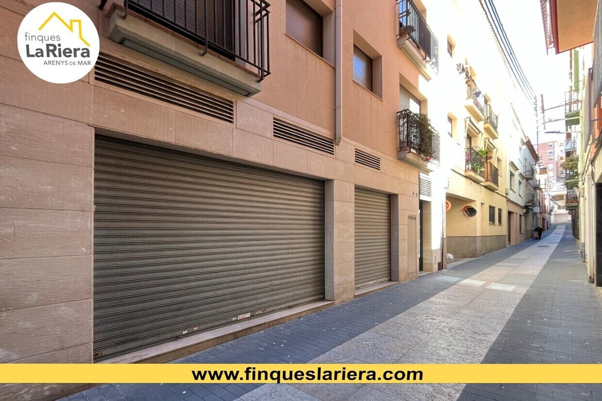 Retail in Arenys de Mar, Barcelona to rent Primary Photo- Image 1 of 2