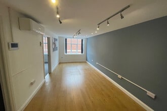 Priory Walk, Doncaster to rent Interior Photo- Image 2 of 3