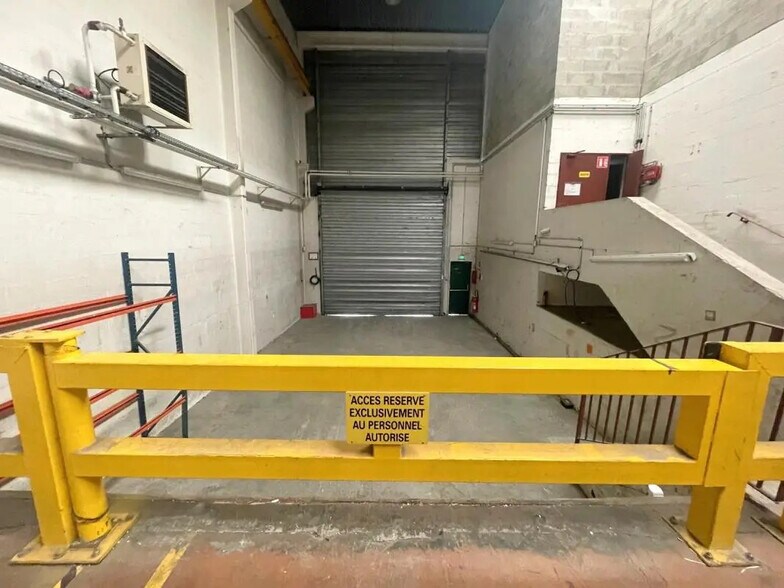 Office in Saint-Germain-en-Laye to rent - Building Photo - Image 3 of 19