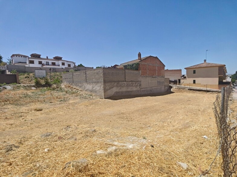 Calle Isaac Newton, 01, Láchar, Granada for sale - Building Photo - Image 2 of 10