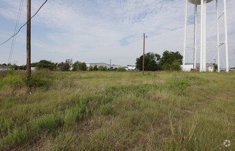 1 Oak Creek Dr, Kaufman, TX for sale Primary Photo- Image 1 of 1