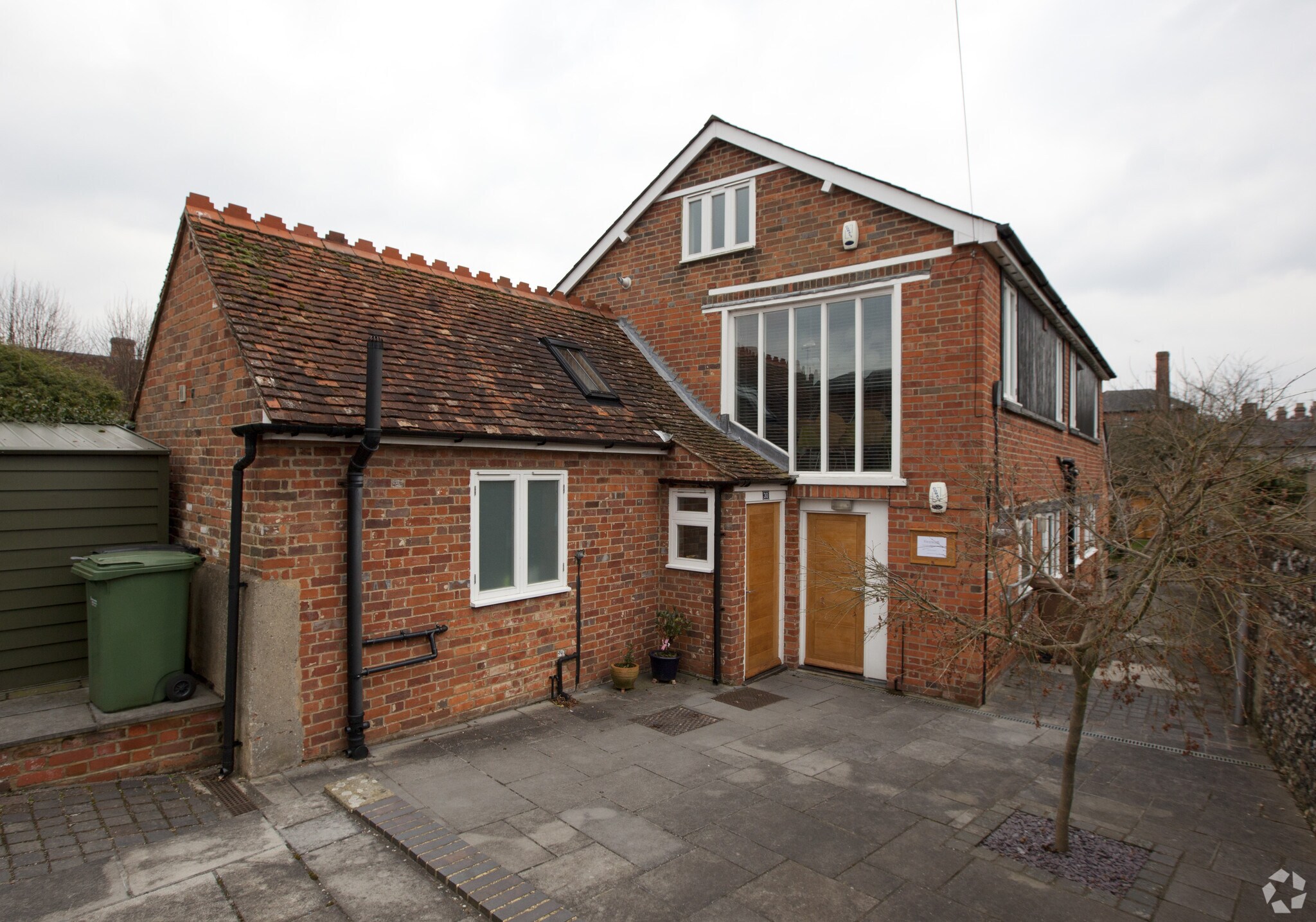 30 Hart St, Henley On Thames for sale Primary Photo- Image 1 of 1
