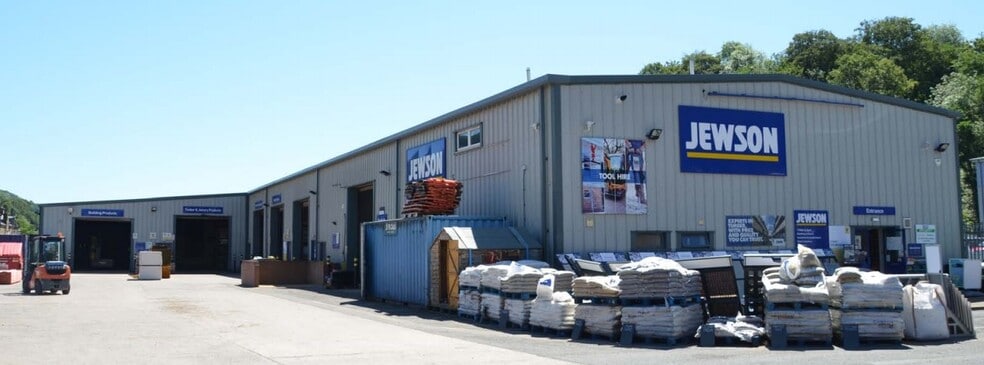 Galabank Trade Park portfolio of 6 properties for sale on LoopNet.co.uk - Primary Photo - Image 1 of 2