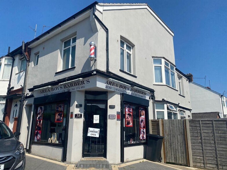 58 Bradley Rd, Luton for sale - Primary Photo - Image 1 of 1