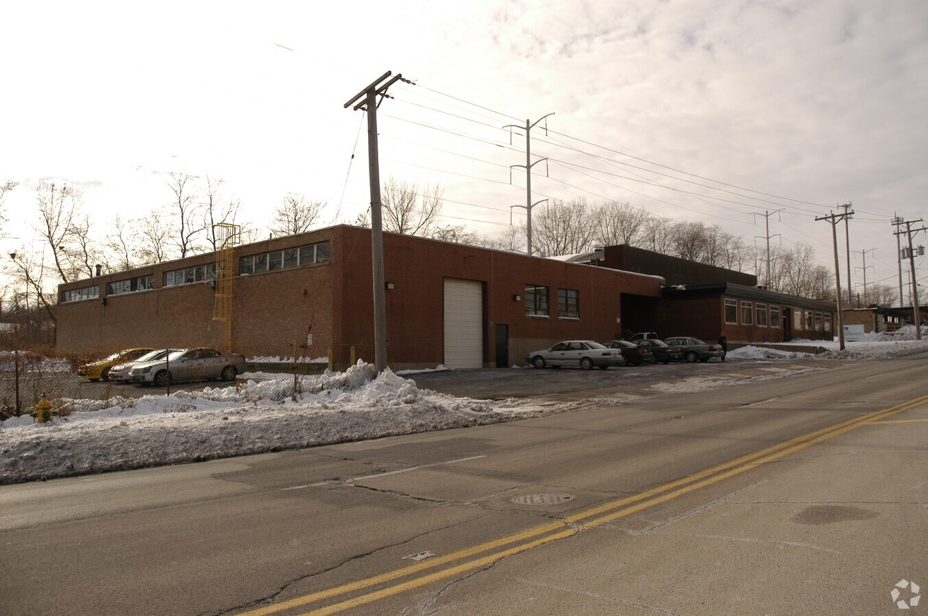 99 W Greenwood Ave, Waukegan, IL 60087 UK