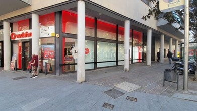 Retail in Igualada, Barcelona to rent Interior Photo- Image 1 of 8