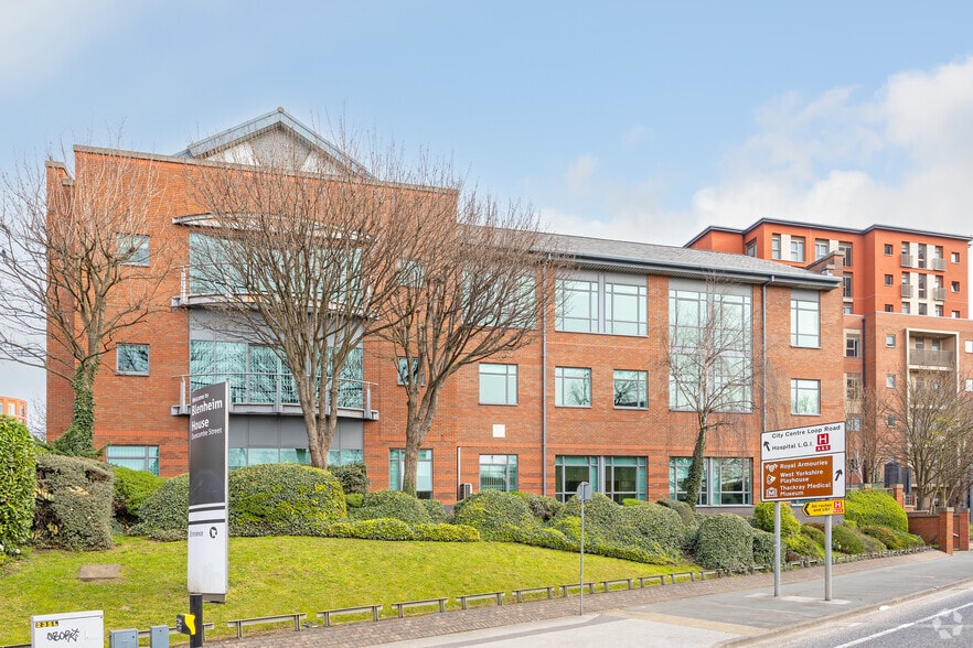Duncombe St, Leeds to rent - Building Photo - Image 2 of 11