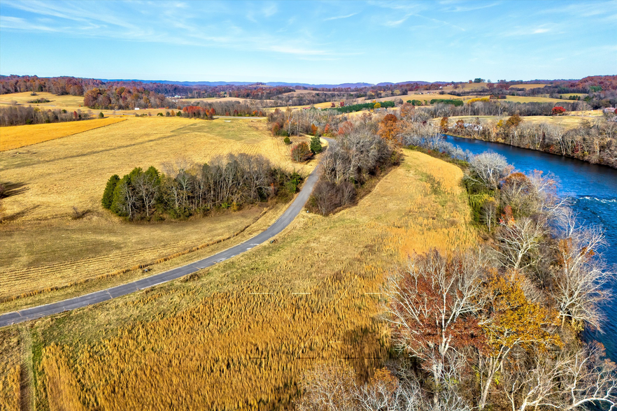 Stone, Blaine, TN for sale - Primary Photo - Image 1 of 1