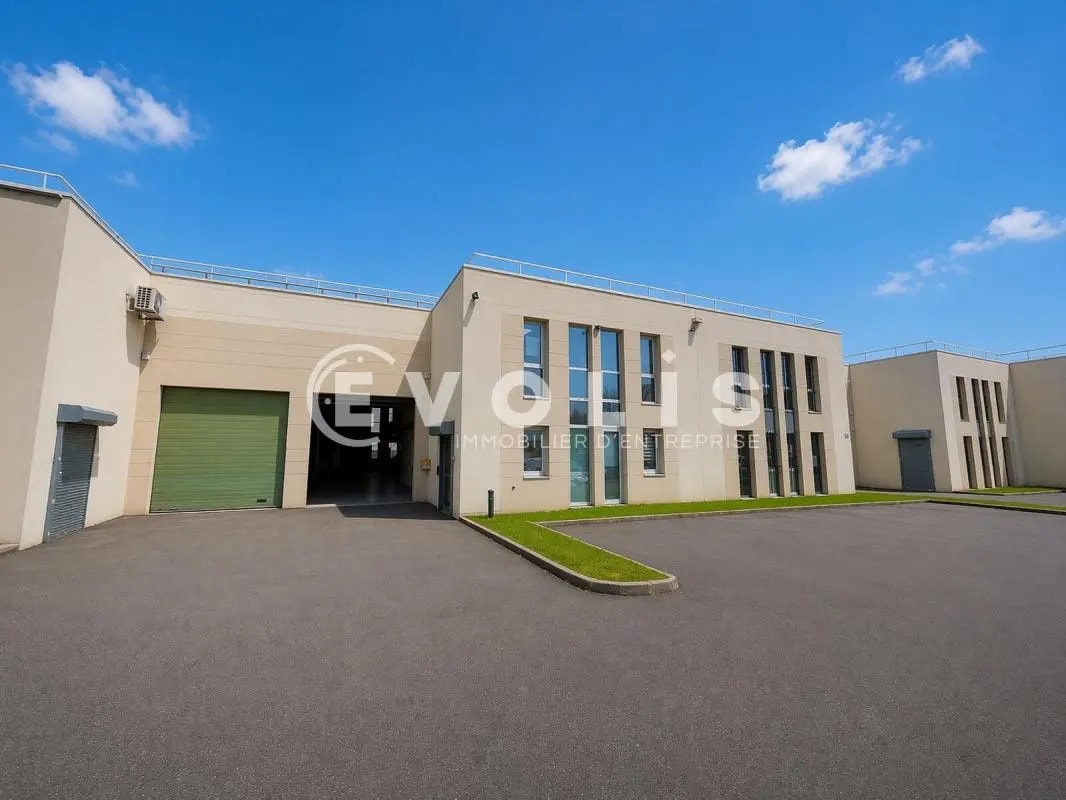 62 Boulevard De Beaubourg, Émerainville to rent Building Photo- Image 1 of 7