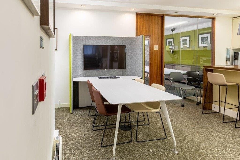 55-59 Eagle Wharf Rd, London, LND N1 7ER - Unit Unit 2 - - Interior Photo - Image 1 of 23