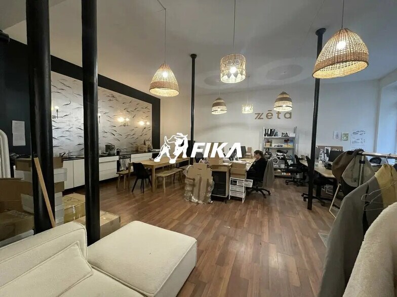 Office in Bordeaux to rent - Interior Photo - Image 1 of 6