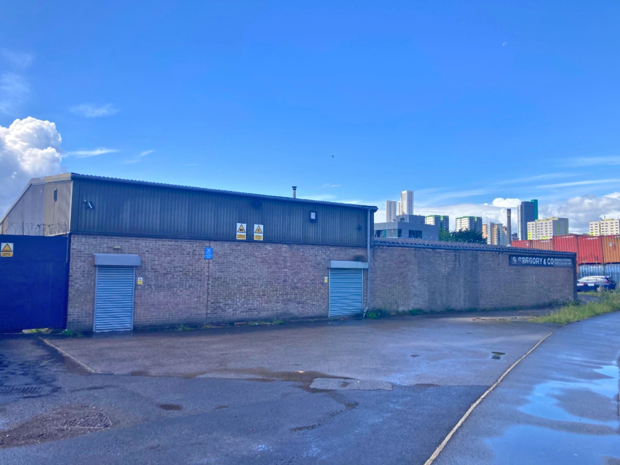Enfield St, Leeds to rent Building Photo- Image 1 of 3