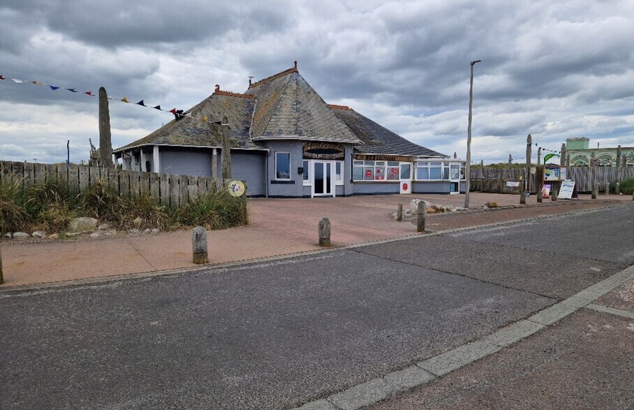 1A Traill Dr, Montrose for sale - Primary Photo - Image 1 of 1