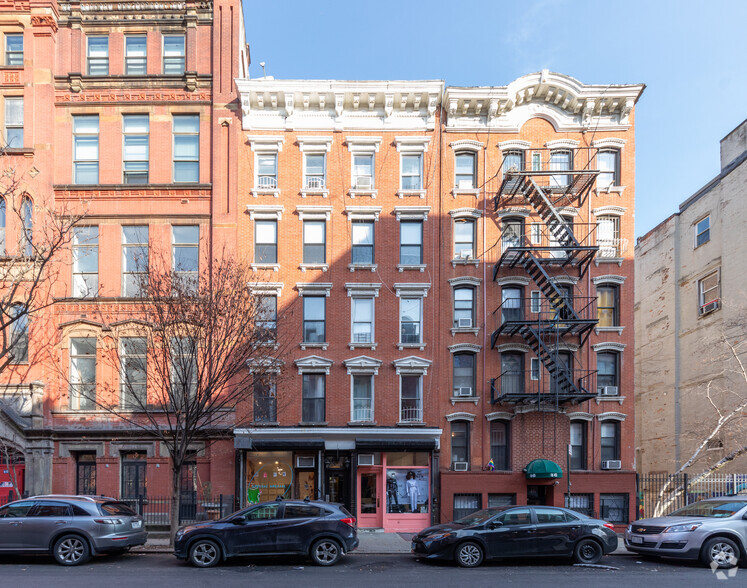 44 E 1st St, New York, NY for rent - Primary Photo - Image 1 of 18