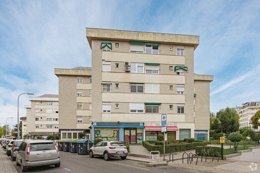 Calle Camino del Berrocal, 2, Collado Villalba, Madrid to rent - Building Photo - Image 2 of 2