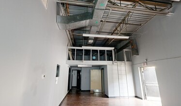 101-217 Banks Rd, Fayetteville, GA to rent Interior Photo- Image 2 of 6