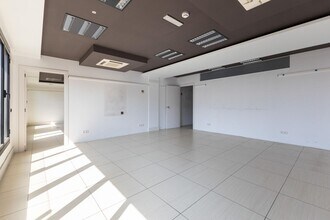 Avinguda de Madrid, 95, Barcelona, Barcelona to rent Interior Photo- Image 2 of 23