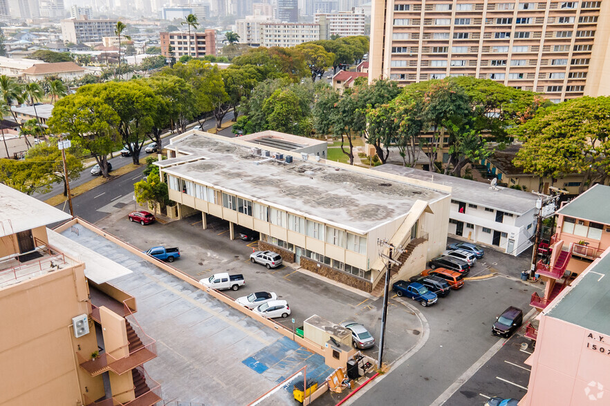 1523 Kalakaua Ave, Honolulu, HI for rent - Aerial - Image 2 of 2