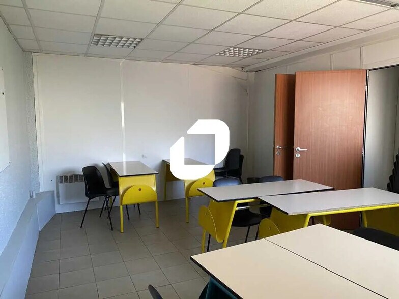 Office in Mérignac to rent - Interior Photo - Image 3 of 10