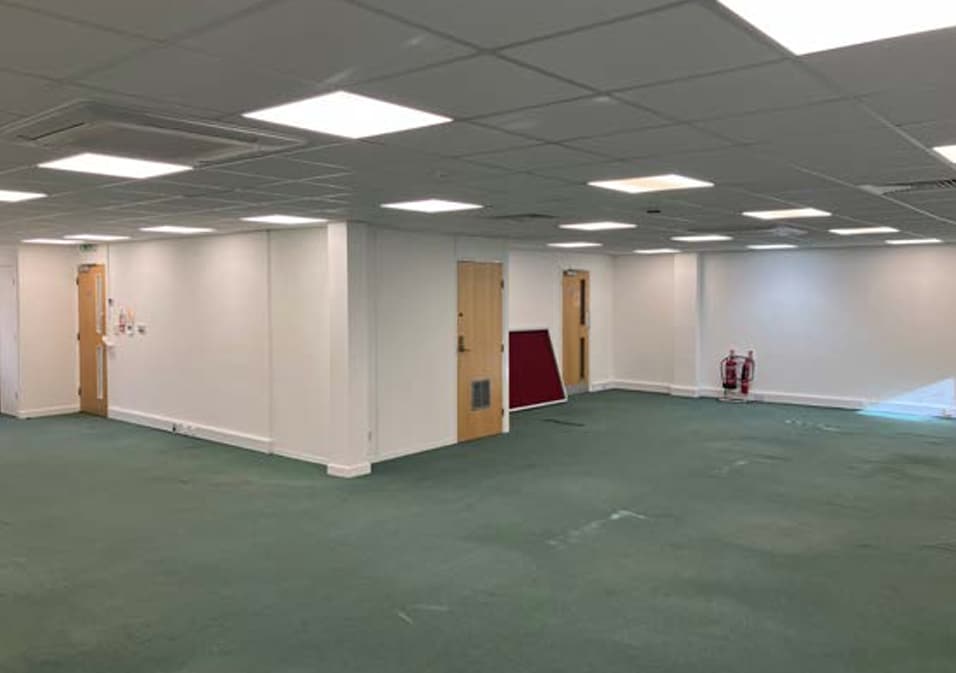 5-6 Wessex Way, Winchester to rent Interior Photo- Image 1 of 3