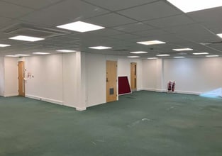 5-6 Wessex Way, Winchester to rent Interior Photo- Image 1 of 3