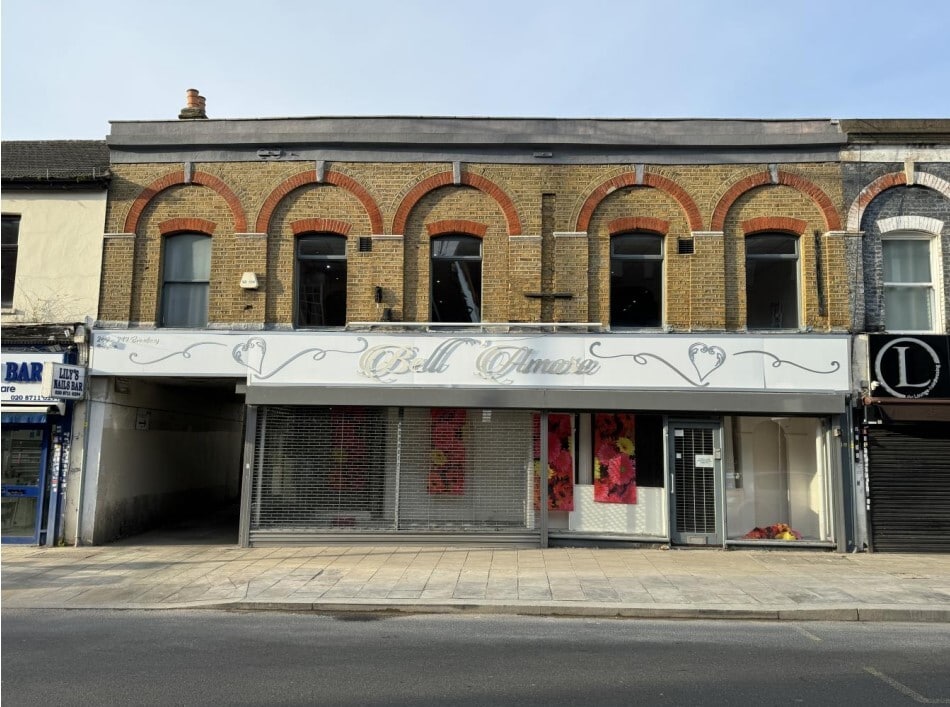 240-242 Broadway, Bexleyheath for sale Primary Photo- Image 1 of 12