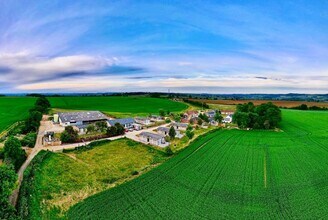 Saxon, Bradford Abbas, DOR - AERIAL  map view