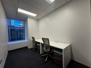 1185 Avenue of the Americas, New York, NY to rent Interior Photo- Image 2 of 2