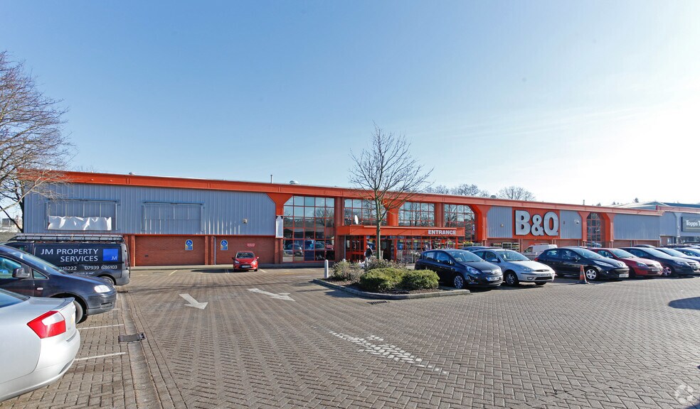 Howard Way, Harlow for sale - Building Photo - Image 3 of 4