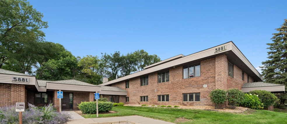 5891 Cedar Lake Rd, Saint Louis Park, MN for rent - Building Photo - Image 1 of 10