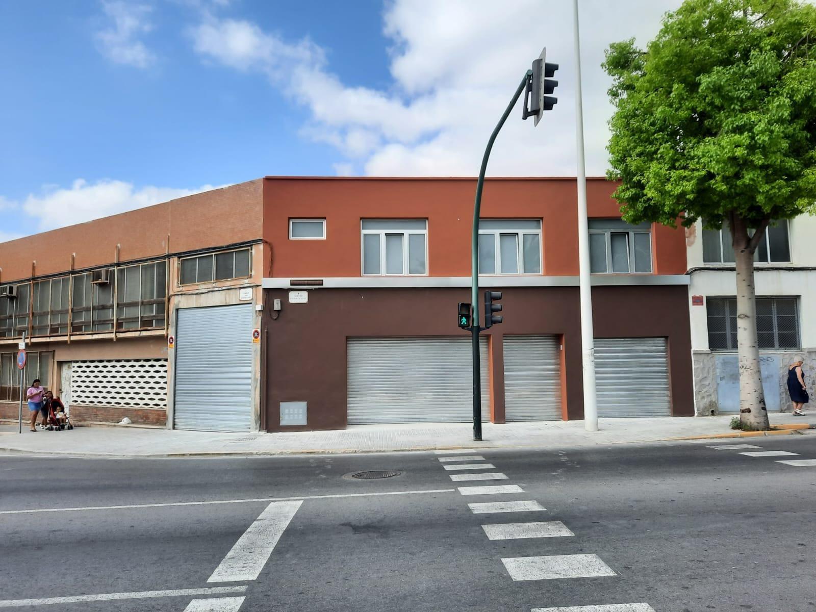 Industrial in Elche, Alicante to rent Building Photo- Image 1 of 24