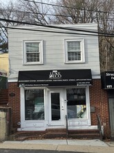 975 Northern Blvd, Manhasset, NY for rent Building Photo- Image 1 of 11