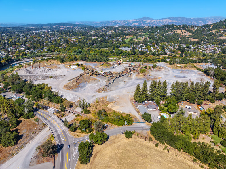 13666 Healdsburg Ave, Healdsburg, CA for rent - Aerial - Image 3 of 10